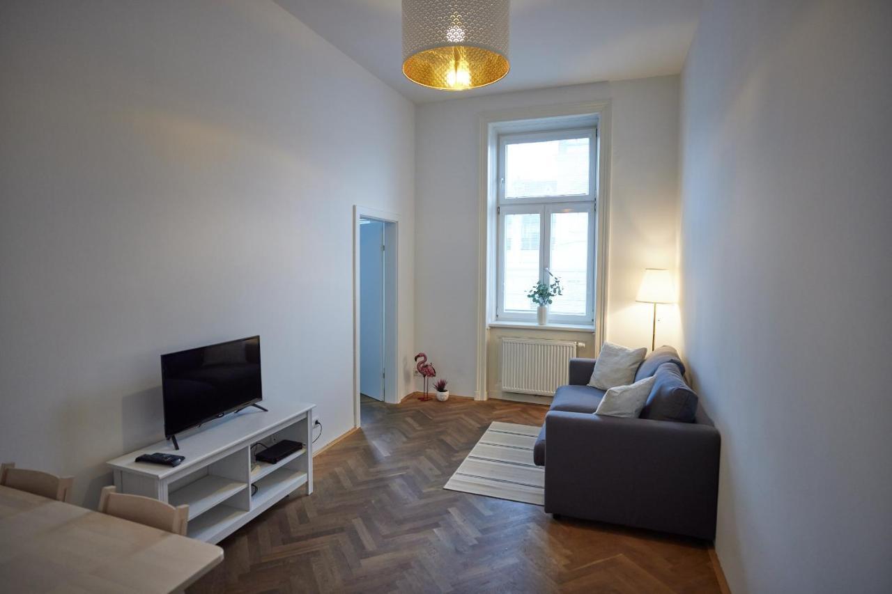Self-Check-In & Perfect Metro Connection I Apartment Vienna Luaran gambar