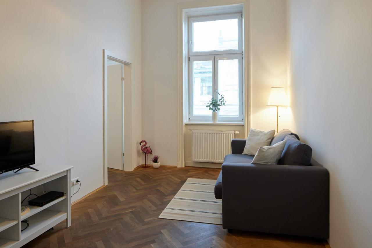 Self-Check-In & Perfect Metro Connection I Apartment Vienna Luaran gambar